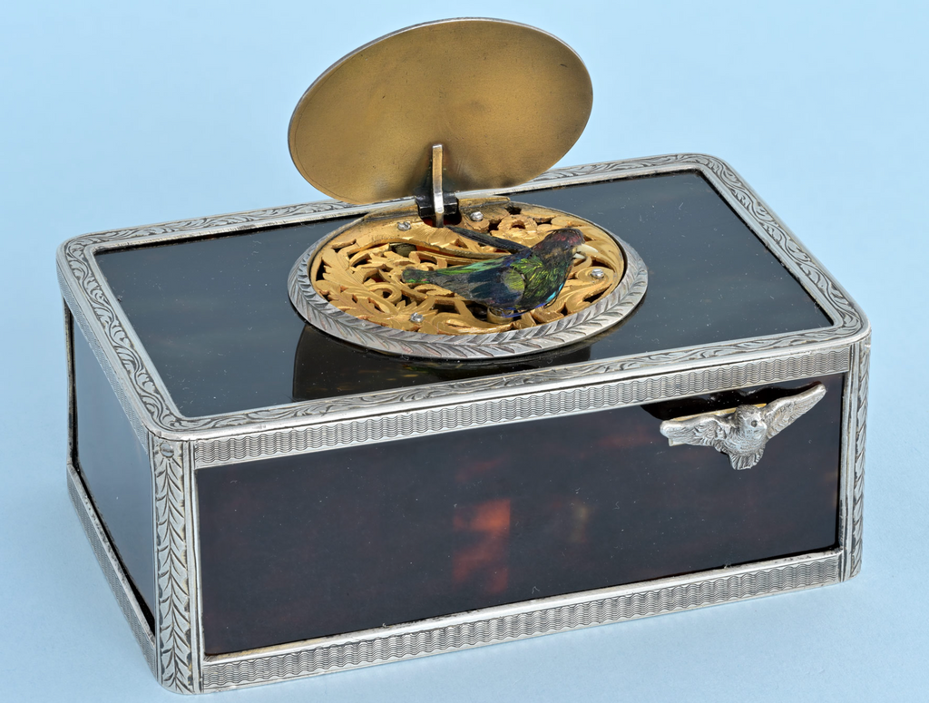 Silver Mounted Horn Singing Bird Box