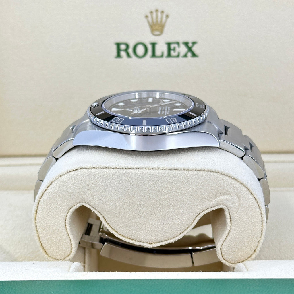 Rolex 124060 Submariner No Date