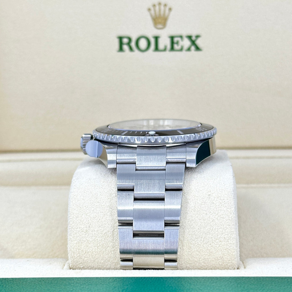 Rolex 124060 Submariner No Date